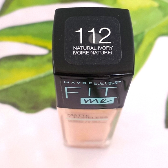 Maybelline Fit me Matte + Poreless Foundation Natural Ivory  #112- 1 oz Bottle. - Picture 7 of 9